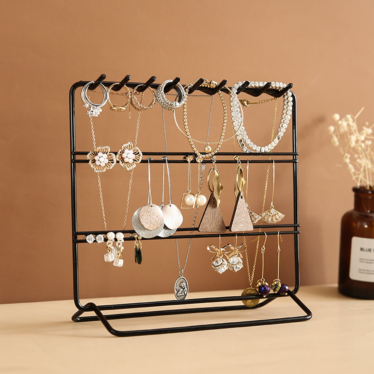 Hanging earring organizer